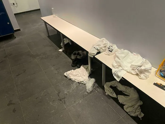 Recibes una toalla limpia gratis cada vez que visitas este gimnasio. Solo tienes que tirarla en una cesta al salir y ellos se encargarán