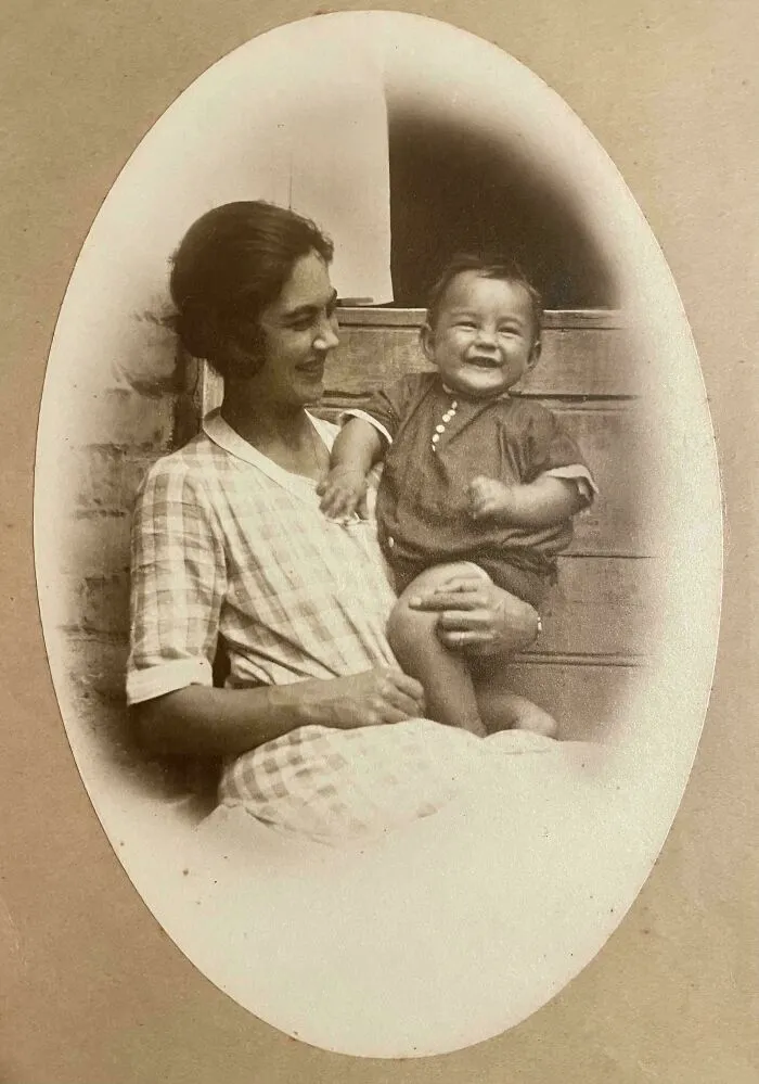 This Photo Is Exactly 100 Years Old