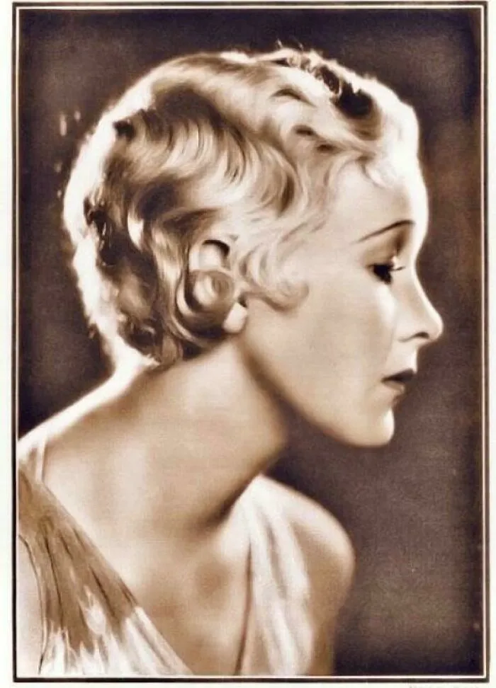 Mi bisabuela a los 25 años, 1933