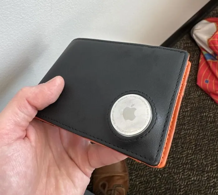 Parents, Pet Owners, And People Who Lose Their Keys Daily Are Mass-Ordering These <a Style="Display:inline;" Href="Https://Www.amazon.com/Apple-Mx542ll-A-AirTag-Pack/Dp/B0d54jzthy?ie=utf8&linkcode=ll1&tag=bpsparrow-20&linkid=5162e526cc1bf23ac677e755e671d1de&language=en_us&ref_=as_li_ss_tl" Target="_blank"><span Style="Font: Inherit; Color: #d74b1f;"> Apple AirTag 4 Packs </Span> Because Apparently Gps Stalking Your Own Stuff Is Peak Responsible Adult Behavior