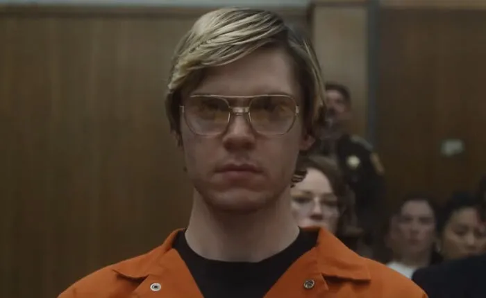 Evan Peters In "Monster: The Jeffrey Dahmer Story"