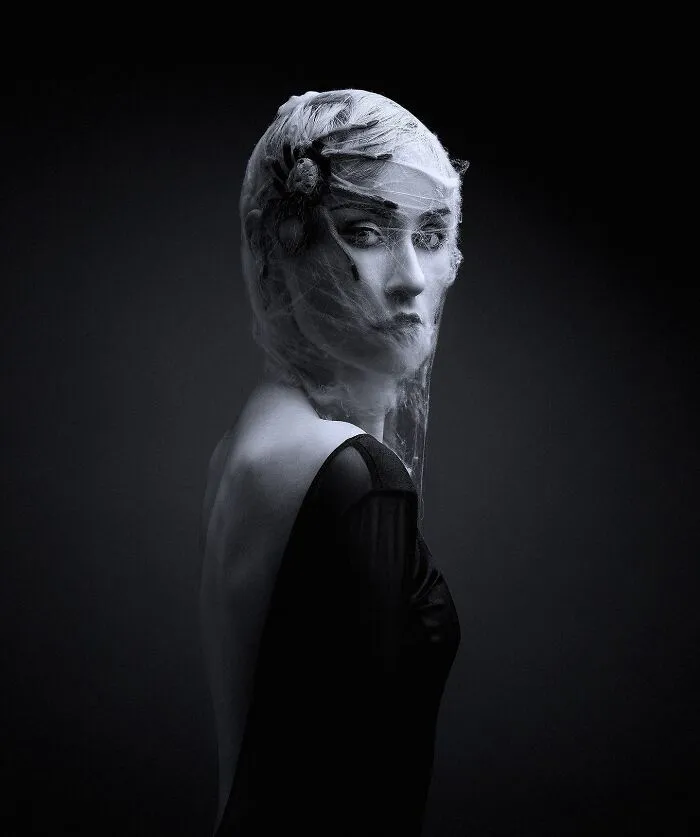 28 Times Flóra Borsi Used Photoshop To Explore Identity, Dreams, And The Unseen