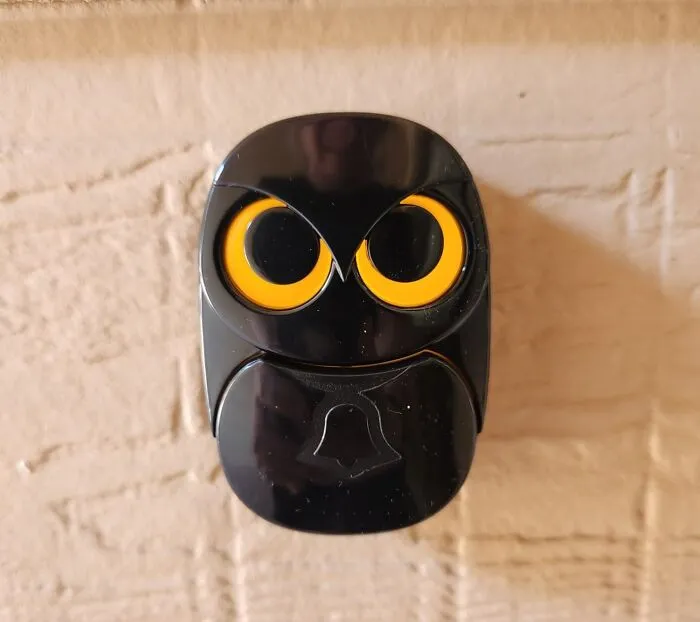 This <span Style="Font: Inherit; Color: #d74b1f;"> Cute Owl Shaped Wireless Doorbell </Span> Is Judging Every Visitor But In A Wise, Whimsical Way That Says "I Guard This Home"