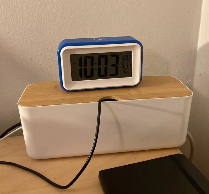Tame The Tangled Beast Of Cords And Create A Zen-Like Workspace With This Sleek <a Style="Display:inline;" Href="Https://Www.amazon.com/Changsuo-Management-Organizer-Extension-Protector/Dp/B09jsqhc13?ie=utf8&th=1&linkcode=ll1&tag=bpworm-20&linkid=b8f6eb50ab720e689aa139a1aaffe8e1&language=en_us&ref_=as_li_ss_tl" Target="_blank"><span Style="Font: Inherit; Color: #d74b1f;"> Cable Management Box</Span>