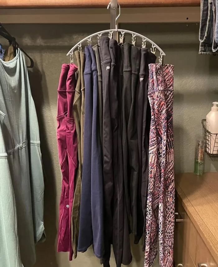 Reclaim Your Drawer Space And Say Hello To Legging Nirvana With This Space-Saving <a Style="Display:inline;" Href="Https://Www.amazon.com/Volnamal-Organizer-Leggings-Organizers-Storage-Grey/Dp/B0brq9xvpc?ie=utf8&th=1&linkcode=ll1&tag=bpworm-20&linkid=88f1d6fe73234998da44fe19ee645485&language=en_us&ref_=as_li_ss_tl" Target="_blank"><span Style="Font: Inherit; Color: #d74b1f;"> Hanging Legging Organizer</Span>