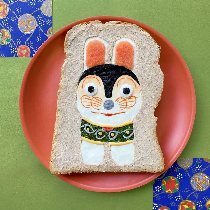 80 Creative Toast Designs By Japanese Artist (New Pics)