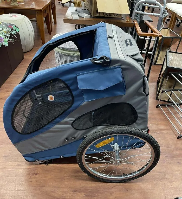 Almost $400 Wagon I Got For $30. My Dog Has No Idea The Adventures She’s In For