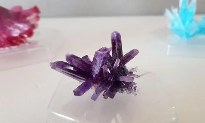 Remember Those Science Class Volcanoes? This <a Style="Display:inline;" Href="Https://Www.amazon.com/4m-5557-Crystal-Growing-Experiment/Dp/B00itx1k4k?ie=utf8&th=1&linkcode=ll1&tag=bphamster-20&linkid=3c99a030709f80c84de816ba7e97f990&language=en_us&ref_=as_li_ss_tl" Target="_blank"><span Style="Font: Inherit; Color: #d74b1f;"> Crystal Growing Kit </Span> Is Way Cooler And Less Likely To Involve Baking Soda Mess