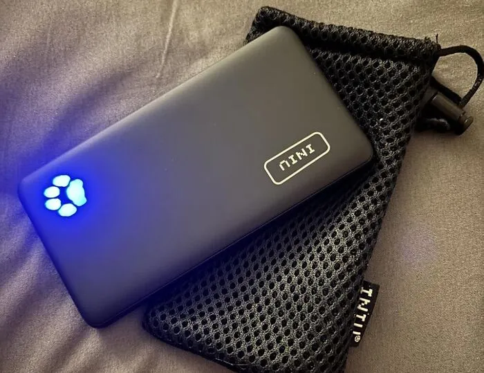 <a style="display:inline;" href="https://www.amazon.com/INIU-High-Speed-Flashlight-Powerbank-Compatible/dp/B07CZDXDG8?ie=UTF8&th=1&linkCode=ll1&tag=bphamster-20&linkId=c41d64a7c6edd1ee83069e1ff38a936d&language=en_US&ref_=as_li_ss_tl " target="_blank"> "Keep some necessary items in your car: <span Style="Font:inherit;color:#d74b1f;"> power bank</Span> for my phone." - <span Style="Font:inherit;color:#808080"> BigRigs63</Span>