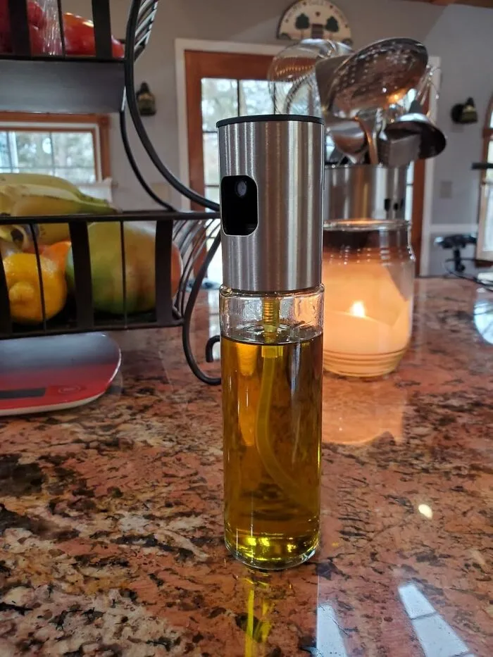 With An <a Style="Display:inline;" Href="Https://Www.amazon.com/Sprayer-Cooking-Mister-Kitchen-Roasting/Dp/B0dkt882jx?_encoding=utf8&dib=eyj2ijoimsj9._uzwwjra6ih6s2_zftxagoaano7tzoweo1ljcuntrwnc_553bfecqyzew3yt455omdotm3kqph8pnfo4nsnylkwfrbncd-Un8ns82ixfjzsb3x2een6ucxqih2qrpovqlbvace2oxkjgp69hkw8imu11lgjyohjjtw8mub3dgzh-Xmg9ctw3xa57emw6ntsqcl6dn4sfo_gkwyts62vlltkadpztyeb_mcob7gk6cbzejuqiyhn4nbxsxpxq5ykftx5zvezvr0bm3qyvfmi59etoc2hwhqvjjvxdzjnpbx8.lcgcskeuxs-Swh4ij5vj9fqokg8znen4nahqrvk6aaw&dib_tag=se&keywords=kitchen&qid=1745482337&s=bazaar&sr=1-26&xpid=nmc_dio69jcas&psc=1&linkcode=ll1&tag=bpcherry-20&linkid=95332913c60f748c7d3517a5cb241ff9&language=en_us&ref_=as_li_ss_tl" Target="_blank"><span Style="Font: Inherit; Color: #d74b1f;"> Oil Sprayer</Span> You Can Achieve That *chef's Kiss* Perfectly-Oiled Pan Without Accidentally Creating An Oil Slick On Your Counter