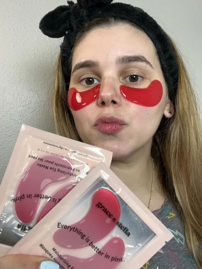 Mom Can Slap These <a Style="Display:inline;" Href="Https://Www.amazon.com/Grace-Stella-Patches-Birthday-Bridesmaid/Dp/B0cycfrzkd?ie=utf8&th=1&linkcode=ll1&tag=bplamb-20&linkid=b8cafeffb08486c6bd42b3c283bbd870&language=en_us&ref_=as_li_ss_tl" Target="_blank"><span Style="Font: Inherit; Color: #d74b1f;"> Grace & Stella Under Eye Patches </Span> On And Pretend She Totally Got A Full Eight Hours Last Night