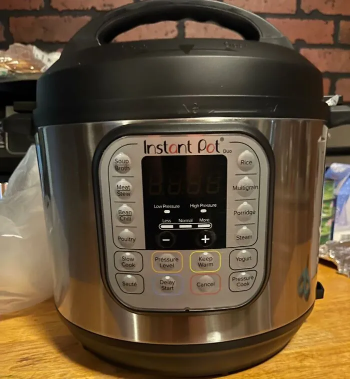 Your Wednesday Energy Levels Are Probably Lower Than Your Phone Battery After A Day Of Doomscrolling, But This <a Style="Display:inline;" Href="Https://Www.amazon.com/Instant-Pot-Multi-Use-Programmable-Pressure/Dp/B00flywnyq?ie=utf8&linkcode=ll1&tag=bporange-20&linkid=cbf9393b98c1c47367917659deacd324&language=en_us&ref_=as_li_ss_tl" Target="_blank"><span Style="Font: Inherit; Color: #d74b1f;"> Instant Pot Duo </Span> Is Here To Make Dinner Less Of An Existential Crisis