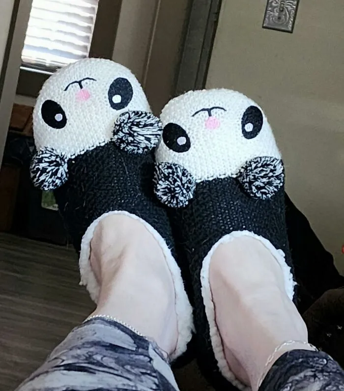 Let Your Feet Live Their Best, Coziest, Most Ridiculously Cute Indoor Life Clad In <a Style="Display:inline;" Href="Https://Www.amazon.com/Metluks-Slippers-Slipper-Grippers-Christmas/Dp/B0bzpdd7vc?ie=utf8&th=1&psc=1&linkcode=ll1&tag=bpsquid-20&linkid=13b2ef20619cd4ffadbea5c4fed44bd0&language=en_us&ref_=as_li_ss_tl" Target="_blank"><span Style="Font: Inherit; Color: #d74b1f;"> Crochet Panda Slippers </Span> Which Are Basically The Official Footwear Of 'I Refuse To Adult Properly Today'