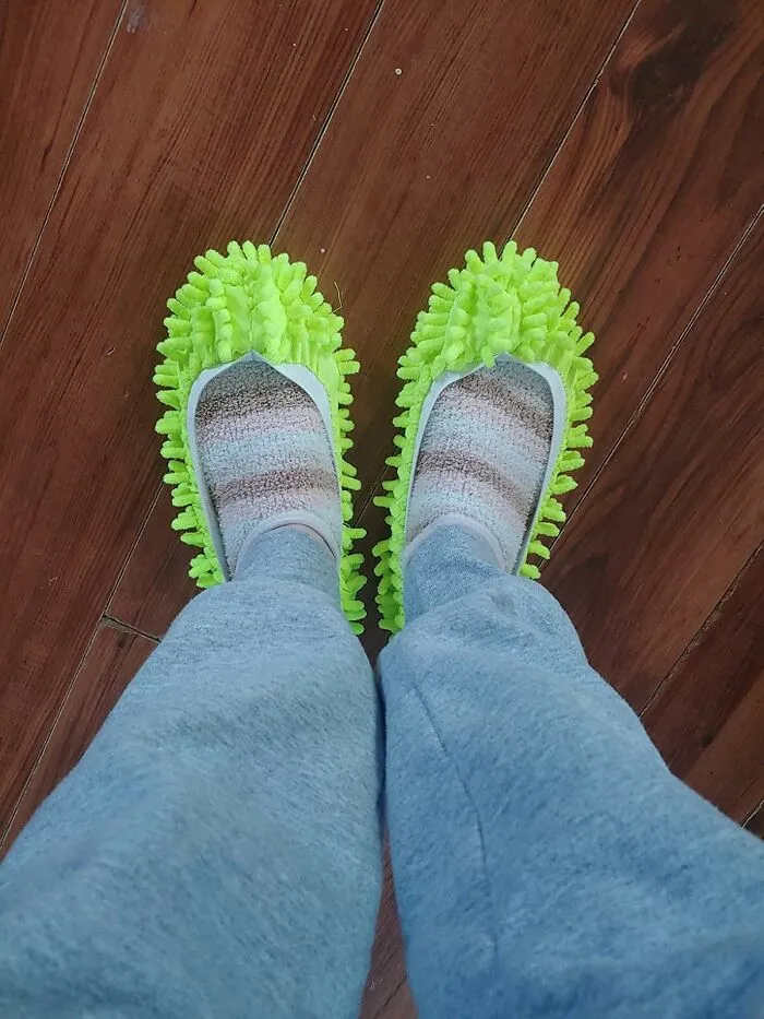 Cleaning Just Got A Whole Lot More Convenient (And Adorable) With <a Style="Display:inline;" Href="Https://Www.amazon.com/Tamicy-Slippers-Shoes-Pairs-Pieces/Dp/B07hf1gtyn?ie=utf8&linkcode=ll1&tag=bplemon-20&linkid=c83c8580162e03d7921bcd730f276479&language=en_us&ref_=as_li_ss_tl" Target="_blank"><span Style="Font: Inherit; Color: #d74b1f;"> Mop Slippers Shoes</Span>, The Genius Invention That Lets You Mop And Move With Ease