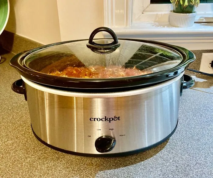 Set It And Forget It With A Trusty <a Style="Display:inline;" Href="Https://Www.amazon.com/Crock-Pot-Scv700ss-Stainless-7-Quart-Manual/Dp/B003oajgjo?ie=utf8&th=1&linkcode=ll1&tag=bpgorilla-20&linkid=cae8d3fb5e199d413738061e22a3797d&language=en_us&ref_=as_li_ss_tl" Target="_blank"><span Style="Font: Inherit; Color: #d74b1f;"> Crock-Pot</Span> Where You Create Delicious, Home-Cooked Meals While You Conquer Your To-Do List. A Must Have In Everyone's Household!