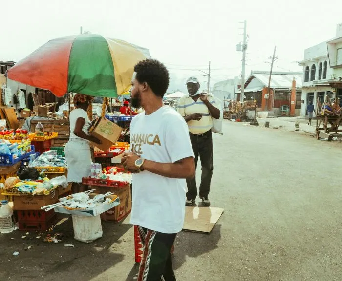 “A Miserable Place To Live”: 30 Places Many Dream To Live In, Until They Actually Do