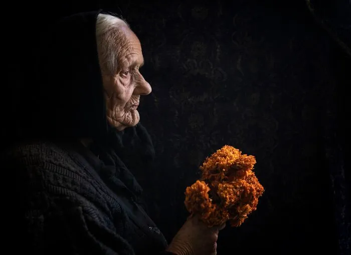 23 Powerful Images Of The World’s Invisible Women, By Michele Zousmer