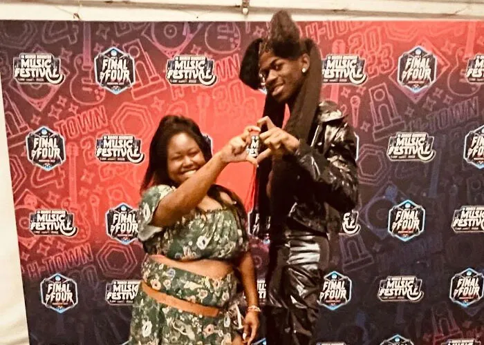 30 Celebrity Encounters That Proved Some Stars Are Just Really Good People