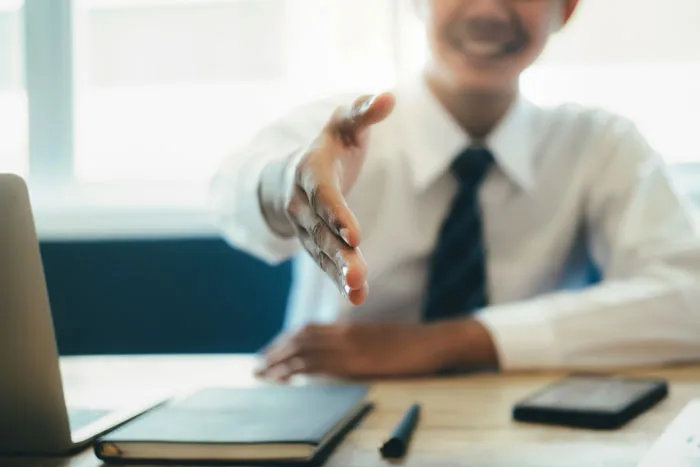 30 People Share Their Most Unhinged And Chaotic Job Interview Tips