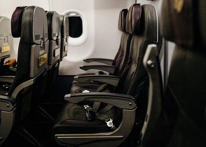 30 Outrageous In-Flight Moments That Made Everyone Regret Boarding