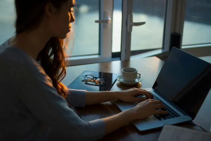 30 People Share Their Most Unhinged And Chaotic Job Interview Tips