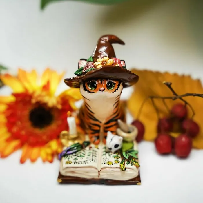 Artist Creates Adorable Animal Figurines, Here Are 48 Of Her Best Ones