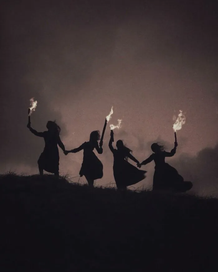 Ethereal Photography That Captures The Beauty Of Darkness And Nostalgia (49 Pics)