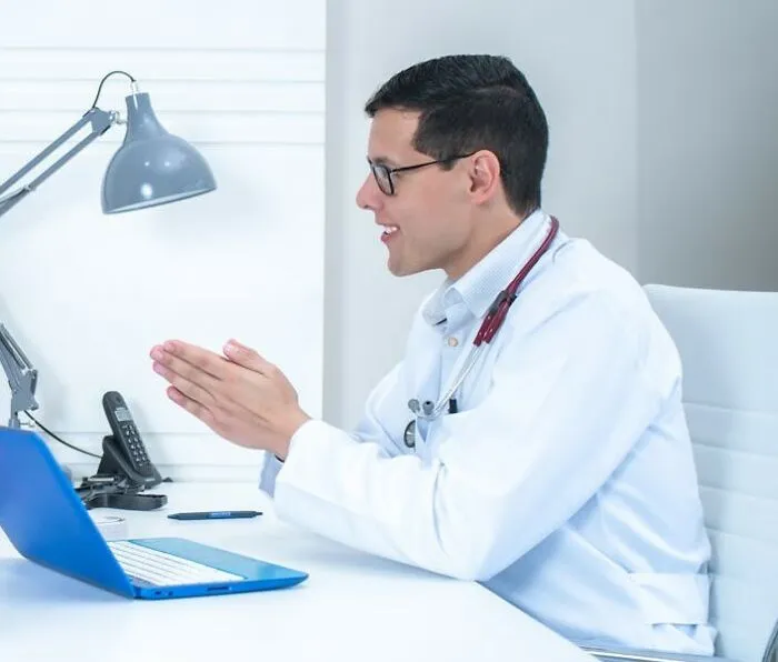 30 Times Ridiculously Unfair Treatment From Doctors Made Women Want To Scream
