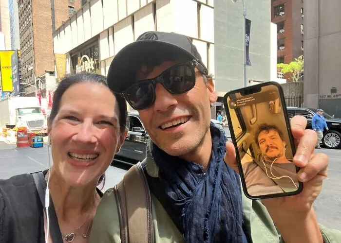 30 Celebrity Encounters That Proved Some Stars Are Just Really Good People