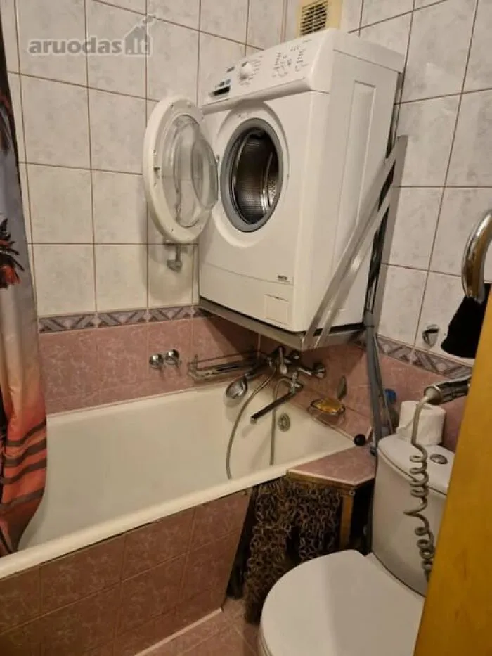 This Facebook Page Shares Cringe-Worthy Real Estate Listings That Somehow Made It To Market (New Pics)