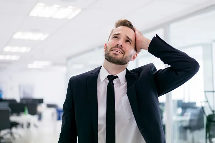 “Called Off Wedding”: 30 Absolutely Chaotic Office Dramas People Have Witnessed
