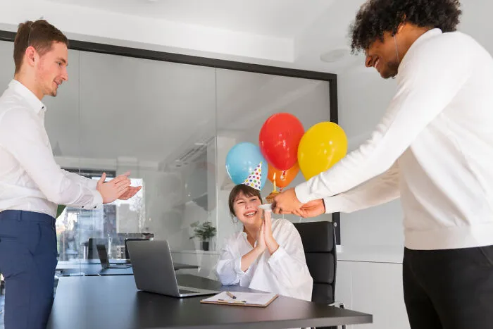 “Called Off Wedding”: 30 Absolutely Chaotic Office Dramas People Have Witnessed