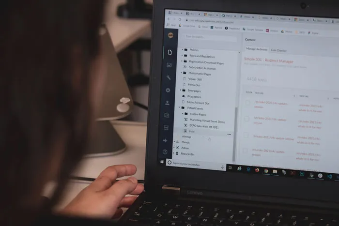 30 Unethical Work Hacks That Absolutely No One Should Ever Try