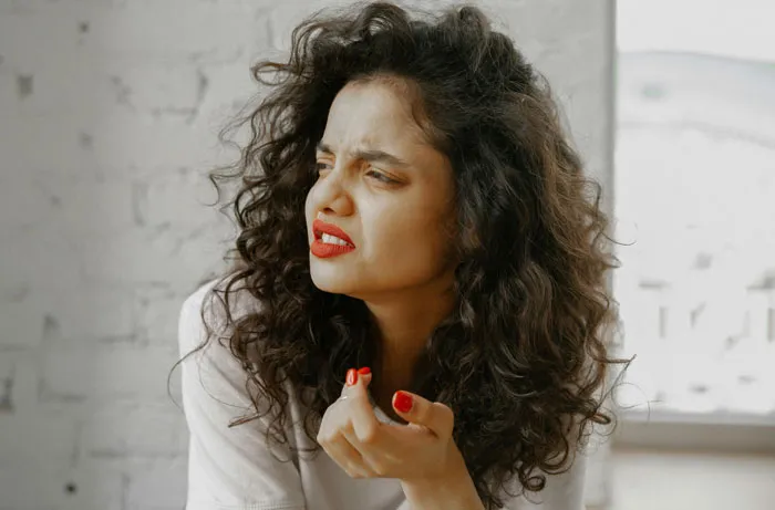 40 Relationships That Crumbled After One Eye-Opening Moment