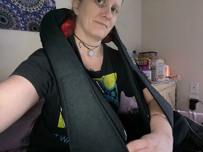Because You've Become Their Unofficial (And Frankly, Unwilling) Personal Masseuse Over The Years, Gifting This <a Style="Display:inline;" Href="Https://Www.amazon.com/Shiatsu-Back-Shoulder-Neck-Massager/Dp/B07g142f9z?ie=utf8&th=1&linkcode=ll1&tag=bpferret-20&linkid=737140e21e3caa0c99c8b6115925d6d6&language=en_us&ref_=as_li_ss_tl" Target="_blank"><span Style="Font: Inherit; Color: #d74b1f;"> Shiatsu Back Shoulder And Neck Massager </Span> Might Finally Get You Off The Hook