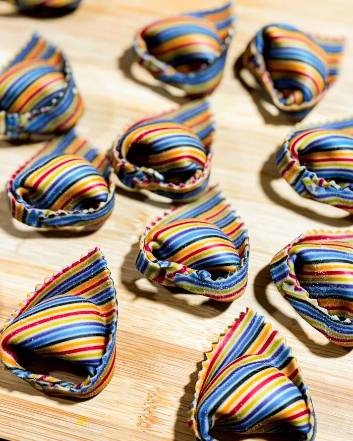 Creative Chef Puts Color And Patterns Into His Pasta, Making It Into Edible Art (41 New Pics)