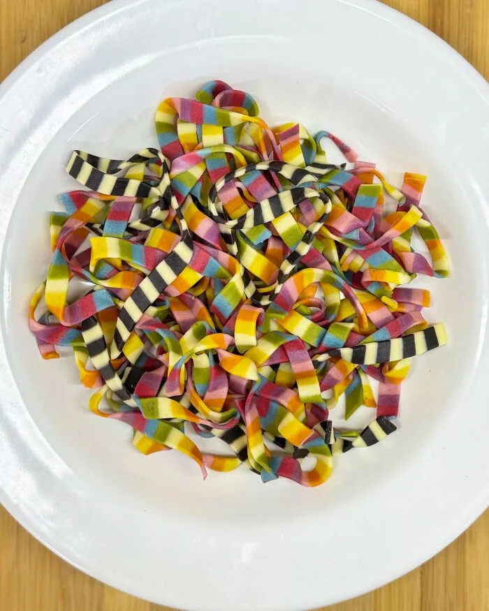 Creative Chef Puts Color And Patterns Into His Pasta, Making It Into Edible Art (41 New Pics)