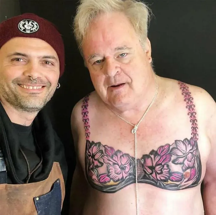 25 Personas que no se dan cuenta de lo horribles que son sus tatuajes (nuevas imágenes)