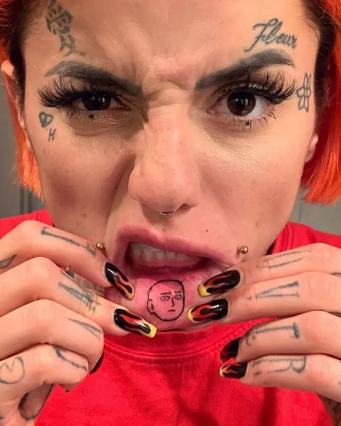 25 Personas que no se dan cuenta de lo horribles que son sus tatuajes (nuevas imágenes)
