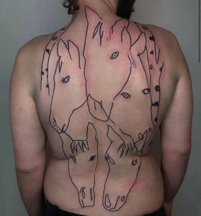 33 Personas que no se dan cuenta de lo horribles que son sus tatuajes (nuevas imágenes)