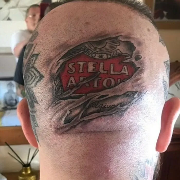 33 Personas que no se dan cuenta de lo horribles que son sus tatuajes (nuevas imágenes)