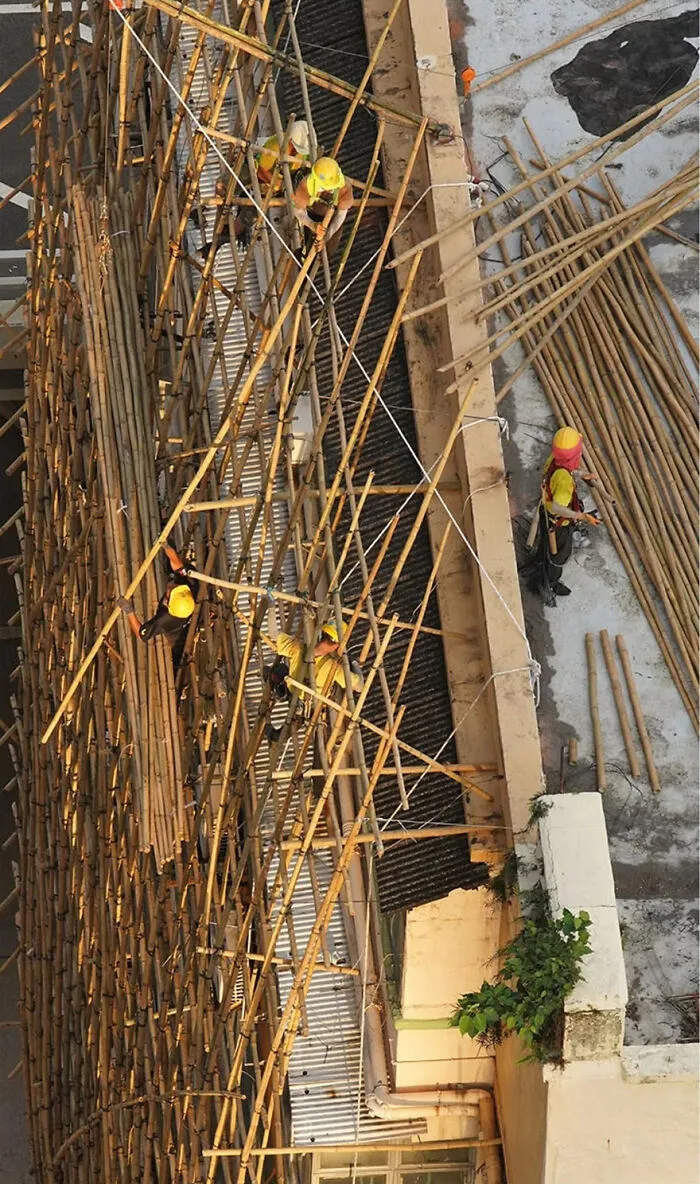 My Photos Showcase The Undeniable Skills Of This High-Risk Profession In Hong Kong (22 Pics)