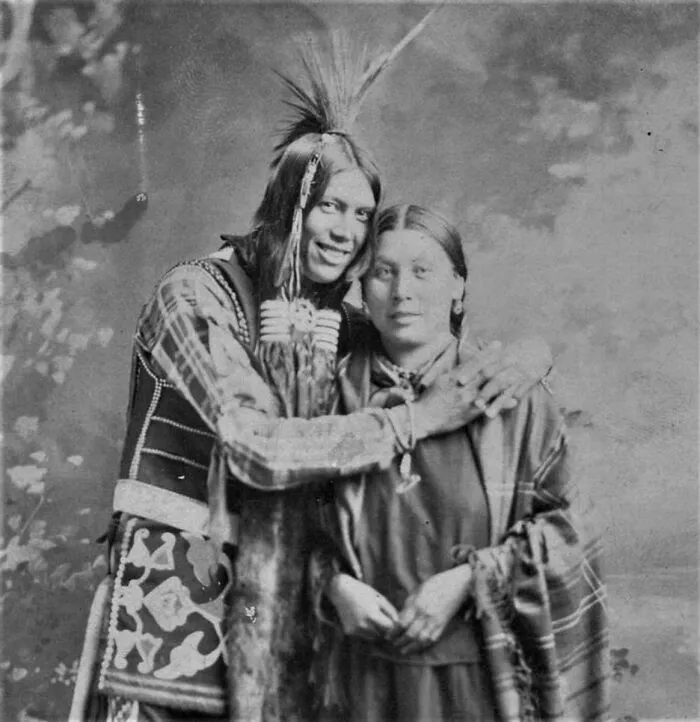 Monsheeda (Dust Maker), And His Wife Mehunga (Standing Buffalo), Of The Indigenous Ponca Tribe, Posed Together In Their Wedding Photo, Circa 1900