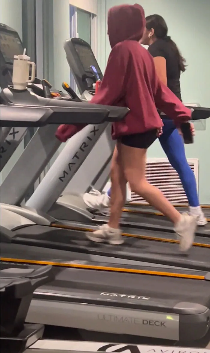 Person In The Red Sweatshirt Was Nice Enough To Bring Her Big A*s JBL Speaker To The Gym So Everyone Can Hear Her Music At 110% Volume, Instead Of Just Bringing Headphones Like A Normal Person