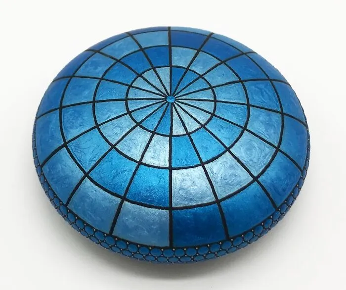 This Artist Transforms Ordinary Stones Into Hypnotic Mandala Masterpieces (50 Pics)