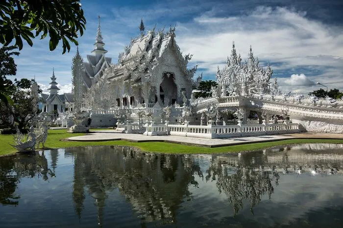 Wat Rong Khun, Thailand