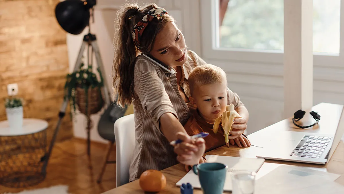 Lady Refuses To Babysit Sister's Kids Last Minute Due To Exam, Sister Misses Big Dinner With Boss