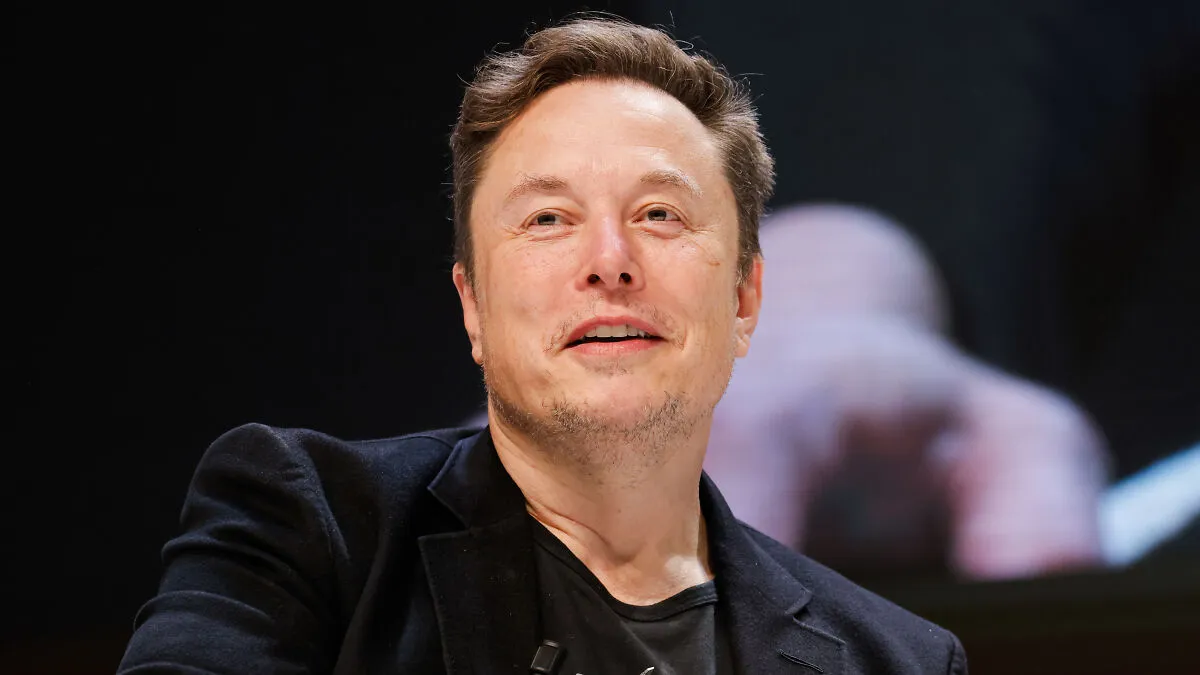 "He's So Desperate": Elon Musk Offered To Impregnate Crypto Influencer, Got Turned Down