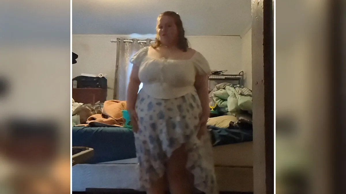 Teenager Receives Life-Changing Surprise After Asking The Internet For Feedback On Prom Dress