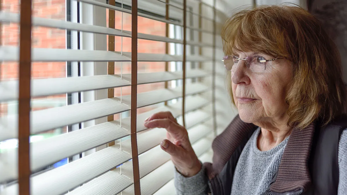 Karen Tries To Ban All Noise, Light, And Smoke, Police Call Her Delusional As Tenant Loses It